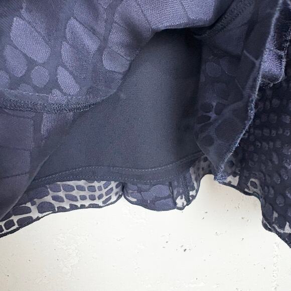 Reiss Women Lucy Snake Print Burnout Skirt Silk Blend Side Zip Mini Navy Size 10 - Picture 8 of 10